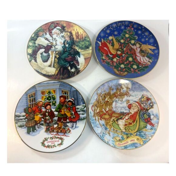 Avon Vintage Christmas Plates Set of 4 (1993-1995) Holiday Decor 22k Gold Trim - Picture 1 of 10
